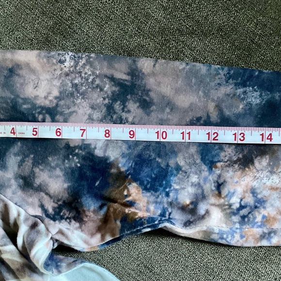 CJ Banks Graphic Tunic - Picture 5 of 5